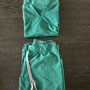 Figs Technical Collection Scrub Top and Bottom